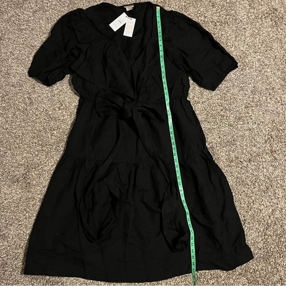 City Chic sweet sleeve faux wrap dress in black - Picture 5 of 10